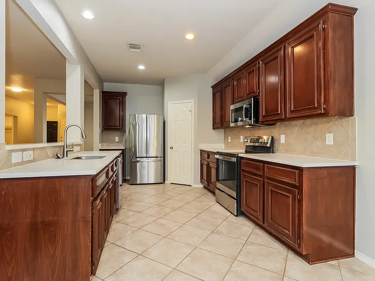 28506 Carly Cove Ln — Photo 6