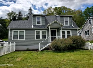 983 Renovo Rd, Mill Hall, PA 17751