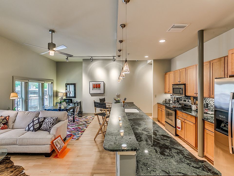 Living/Kitchen