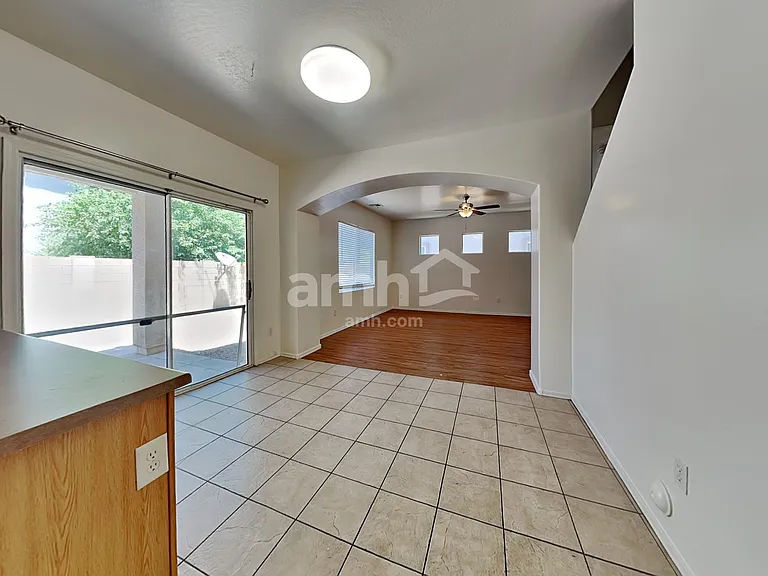 4242 E Baylor Ln — Photo 6