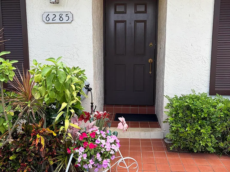 6285 Tall Cypress Cir — Photo 5