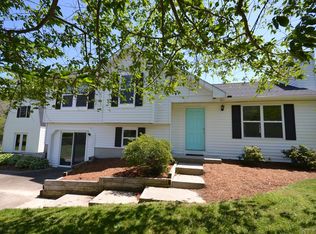 132 Harbor Dr, Reedville, VA 22539