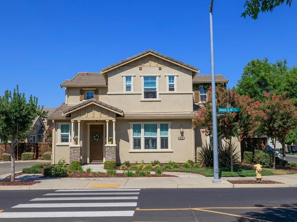 5721 Antique Rose Way, Riverbank, CA 95367