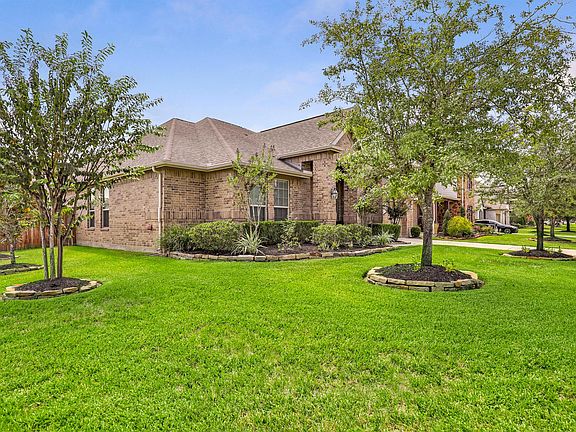 3rd image of 6703 Honeycrest Ln