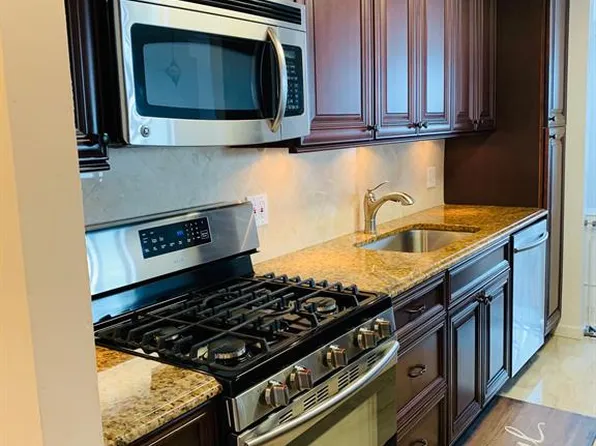 555 North Ave APT #17s, Fort Lee, NJ 07024