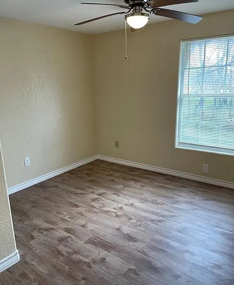 706 Harris Ave — Photo 6