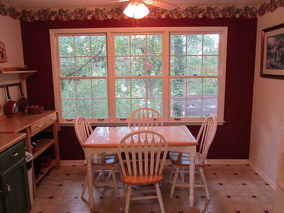 Eat In Kitchen Area