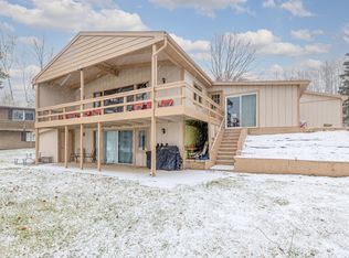 11393 E Royal Rd, Stanwood, MI 49346