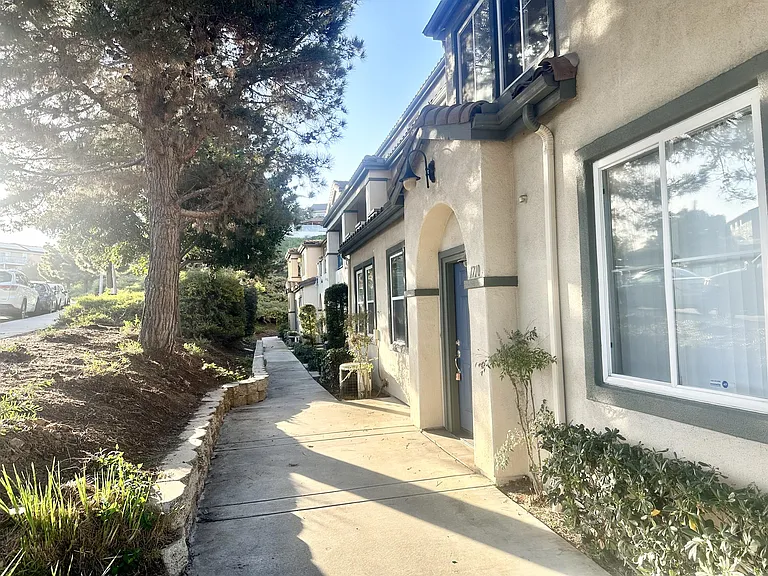 1710 Paseo Aurora — Photo 13