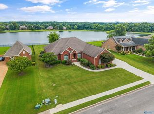 141 Break Water Dr, Huntsville, AL 35811