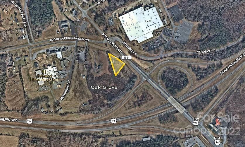 2nd image of 107 Stony Point Rd