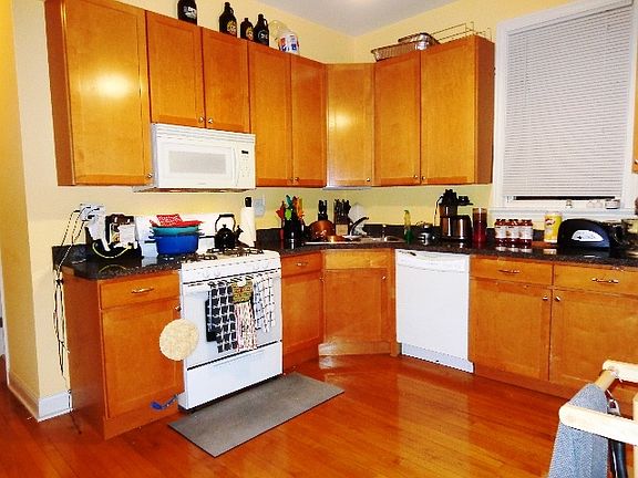 3rd image of 2646 N Central Park Ave