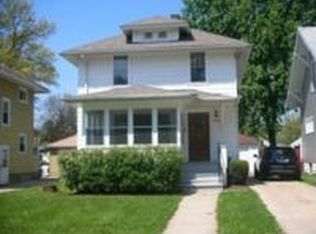 929 5th St, Aurora, IL 60505