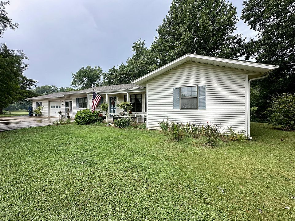 1st image of 122 Riverview Drive