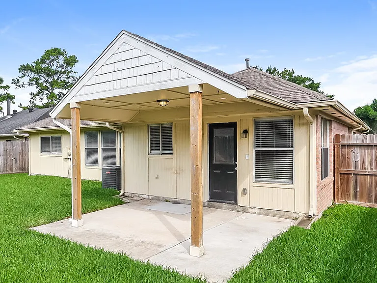 4919 Bayboro Park Dr — Photo 16