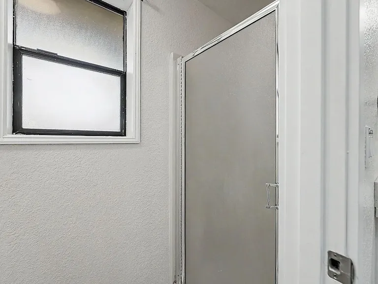 9123 Wendy Dr SE — Photo 29