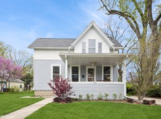 334 Miller Ct, Glen Ellyn, IL 60137