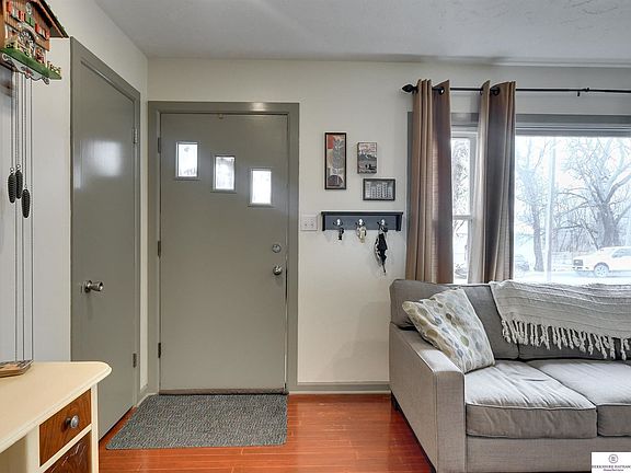 5th image of 6053 S 42nd Ave
