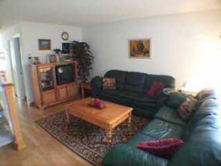 3rd image of 85 Chambers Ave W #2