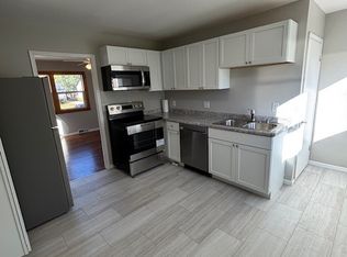 2451 8th Ave SW, Cedar Rapids, IA 52404