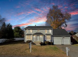 11 Pequonnock Rd, Trumbull, CT 06611