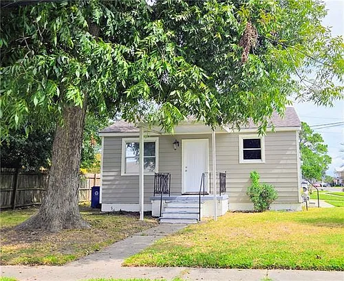 2501 Delille St Photo 1