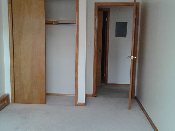 3rd image of 2372 E 15th St