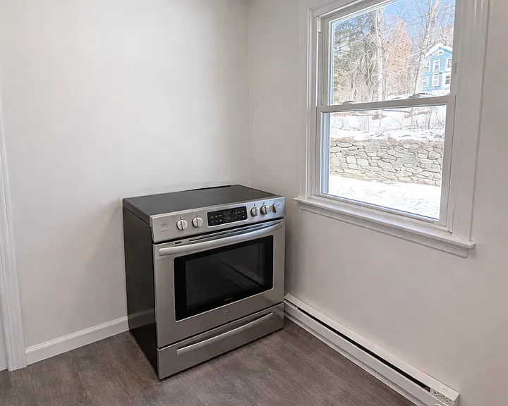 156 Main St #B1 — Photo 7