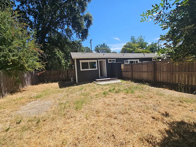 9707 Main St — Photo 6