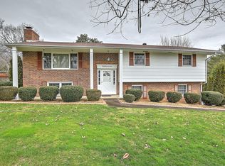 4117 Winfield Dr, Kingsport, TN 37663