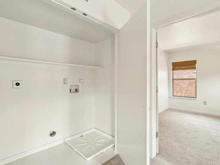 Dot Commons Apartments — Photo 16