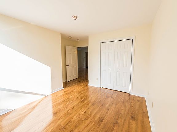 4th image of 2 Skiff St APT 101