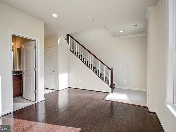 3rd image of 14596 Lakestone Dr
