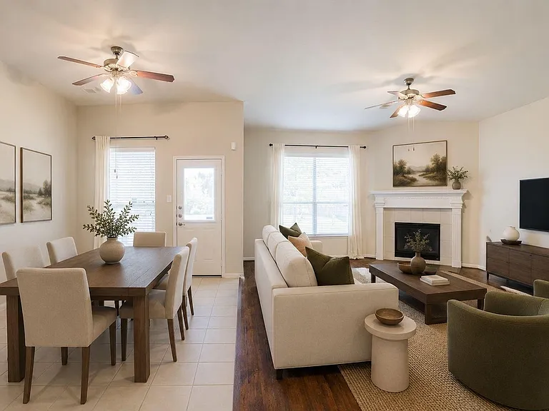 2419 Marquette Trl — Photo 4