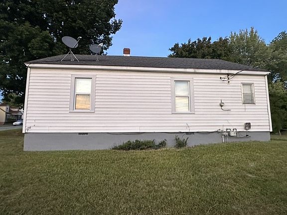 2nd image of 549 Ricketts St