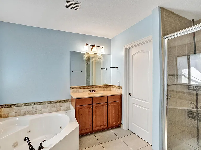 21403 NW 13th Ct #303 — Photo 26