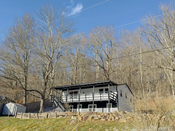 284 Blue Valley Rd SE, Lancaster, OH 43130