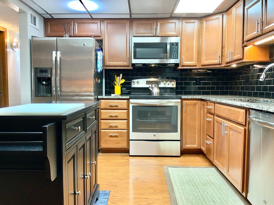 1st image of 2100 Valkyrie Dr NW Floor 3