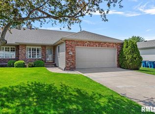 1901 Plover Rd, Springfield, IL 62711