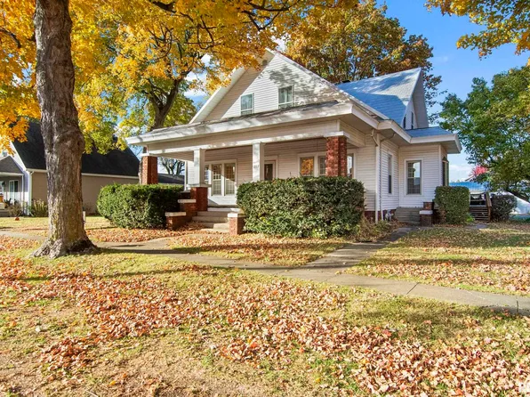 203 W Railroad St, Mechanicsburg, IL 62545