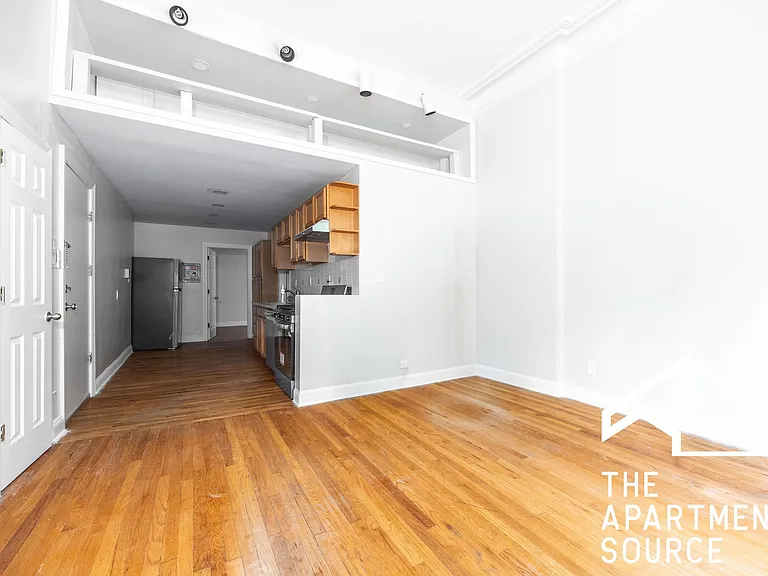 1015 N La Salle Dr #1F — Photo 7