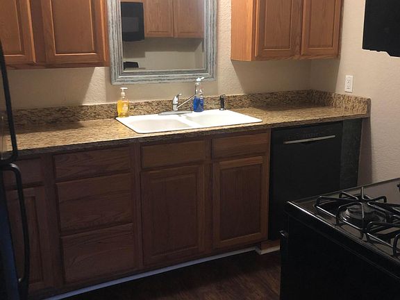 4th image of 212 Winding Way St