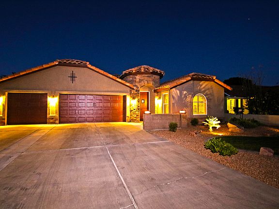 3rd image of 2810 Golf Dr