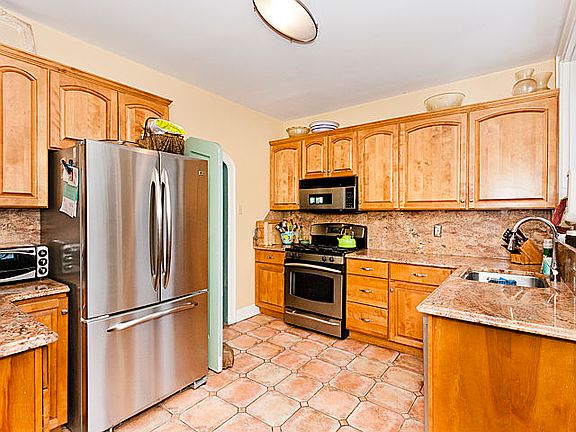 5th image of 10111 S Hoyne Ave