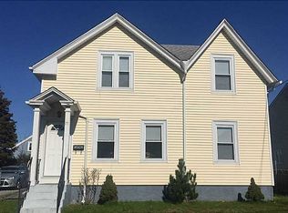 75 Standish Ave, Cranston, RI 02920