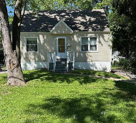 3rd image of 6325 Jefferson Ave