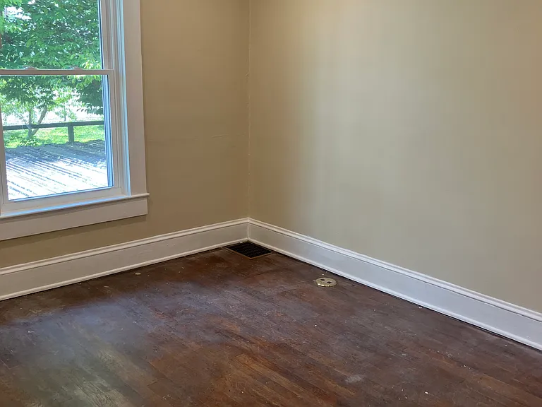 332 Locust Ave #A — Photo 11