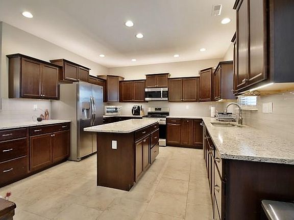 4th image of 3631 Regatta Dr