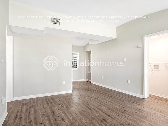 5th image of 929 W Lake Mann Dr