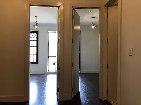 Rented by TheLocals LLC | media 43